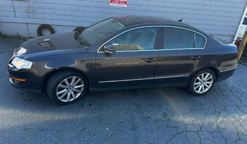 2010 VOLKSWAGEN PASSAT KOMFORT full